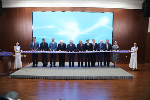以光影致敬和平，以青春联结世界——联合国和平日世界青年摄影艺术展览在京启幕